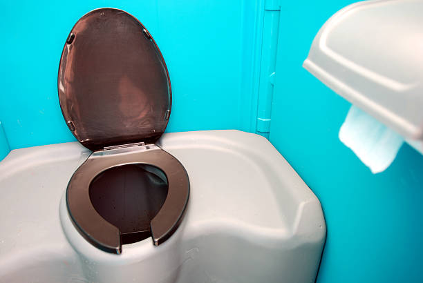 Portable Toilet Options We Offer in Hendersonville, TN